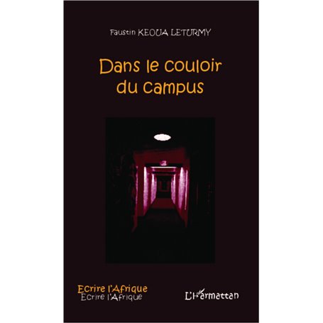 Dans le couloir du campus