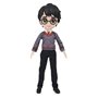 Wizarding World POUPÉE 20 CM HARRY POTTER - Poupée figurine Articulée Harry Potter 20 cm - Avec Baguette Magique et Tenu