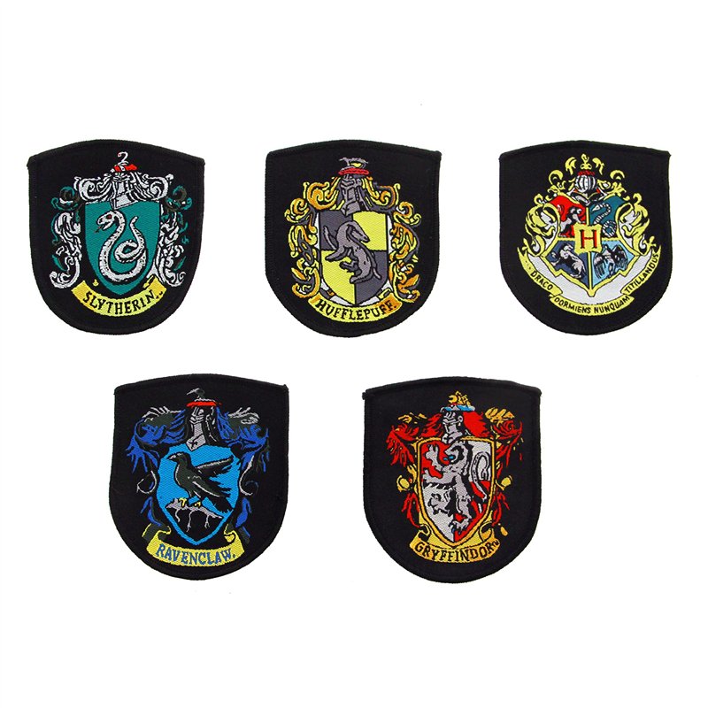 Cinereplicas - Harry Potter - Set de 5 Écussons Deluxe Maisons Poudlard- Licence Officielle Warner Bros Harry Potter
