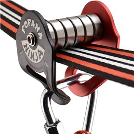 Fofana Rouleau de slackline Ninja Slider - Transformez les slacklines en Ziplines avec les nouveaux accessoires les plus amusant Fofana Rouleau de slackline Ninja Slider - Transformez les slacklines en Ziplines avec les nouveaux accessoires les plus amusant