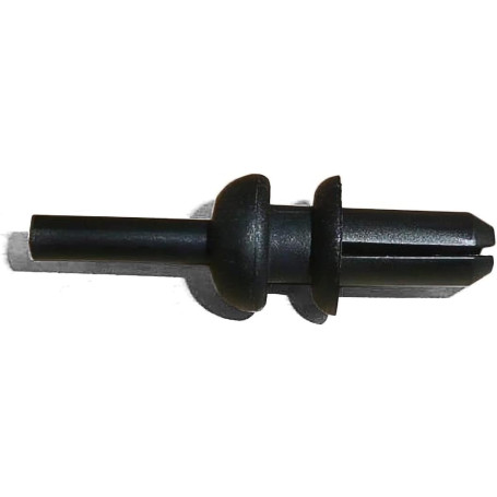 Fixation agrafe pour plage arrière