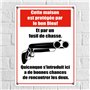 Fusil de chasse Plaque en métal avec slogan Cette maison est protégée par le ! Et par un fusil de chasse.