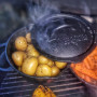 BBQ-Toro Casserole en fonte avec couvercle | 2 litres | Noir – déjà cuite | Petite casserole en fonte avec couvercle