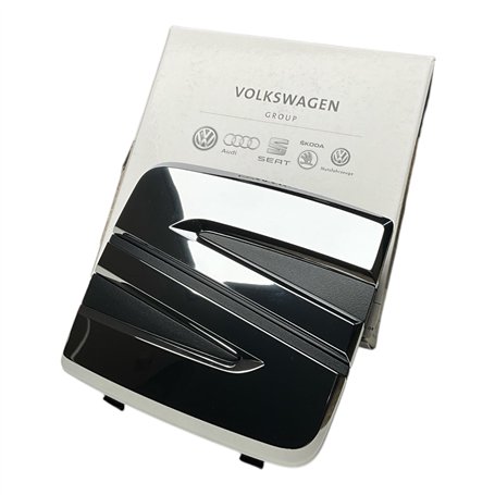 Seat 7N5853679A739 Emblème avant Seat pour calandre Chromé