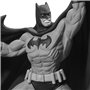 BATMAN - Black & White By Denys Cowan - Statue Résine De Collection Inspirée Comics - Design Authentique Et Élégant - Dès 12 Ans