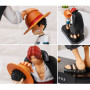 ZKTSRY Figurine d'action One Piece Shanks Touching Luffy - Modèle de figurine d'action - Décoration de gâteau d'anniversaire - F