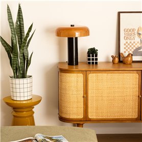 des chaises suspendues