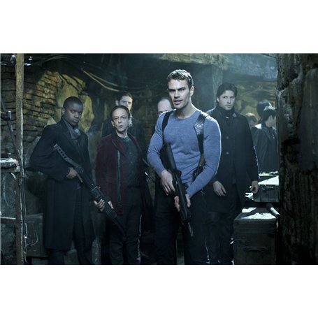 NIVEA MEN Sérum Power 2-en-1 LUMINOUS630® anti-âge & anti-taches (1 x 30 ml), Sérum hydratant visage enrichi en acide hyaluroniq