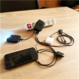 LEDVANCE Applique et plafonnier LED, luminaire design en optique plate pour extérieur avec détecteur de mouvement, blanc chaud (