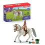 Figurine Cavaliere sur jument lipizzan - Cavalier et Jument Réalistes avec Seau et Selle, Schleich 41433 Horse club