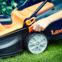 LawnMaster MEB1434M Tondeuse et tracteurs 1400W 34cm, 6 Hauteurs Réglable 20-70mm, 32L Bac de Ramassage 2 Ans de Garantie
