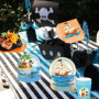 ZOOMPIL Pirate Anniversaire Vaisselle, Pirate Party Vaisselle pour 16 Invités, avec Bannières Assiettes Serviettes Nappes, Fête 