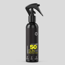 Tattoomed Sun Protection SPF 50 Spray – Protection solaire puissante spécialement conçu pour les peaux tatouées – Flacon vaporis
