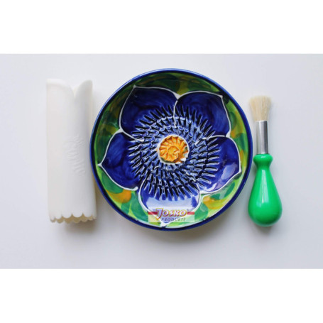 Assiette à Râper en Céramique Josko avec Pinceau et Éplucheur