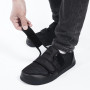 Hsyooes Chaussons Femme Hommes Chaussures Réglables Scratch Pantoufles Sandales Respirable Diabéthique Chaussons Orthopédique An