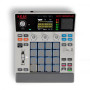 Akai Professional MPC Sample Échantillonneur Portable | Autonome, Batterie Rechargeable, USB-C, Haut-Parleur, Microphone, pour É